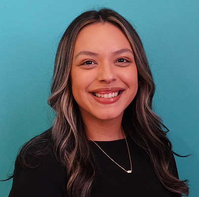 Dental assistant Blanca